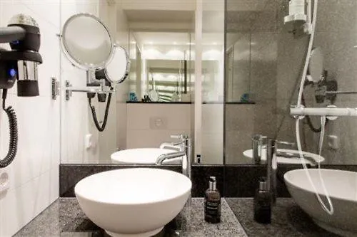 One Amsterdam-waterlooplein Hotel