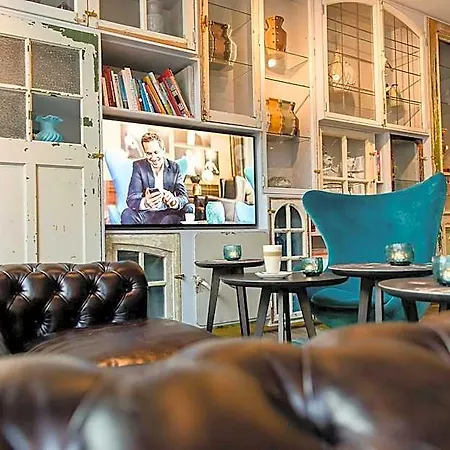 One Amsterdam-waterlooplein Otel 3*