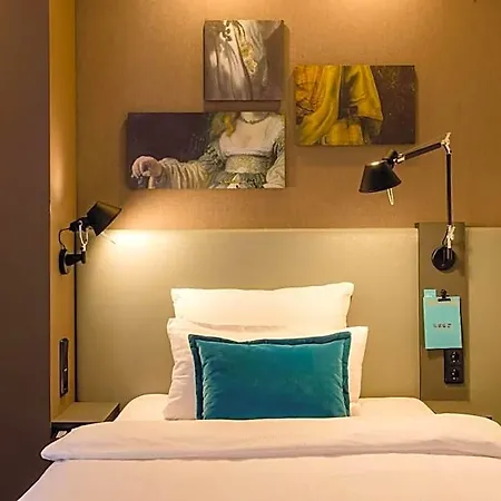 One Amsterdam-waterlooplein Otel