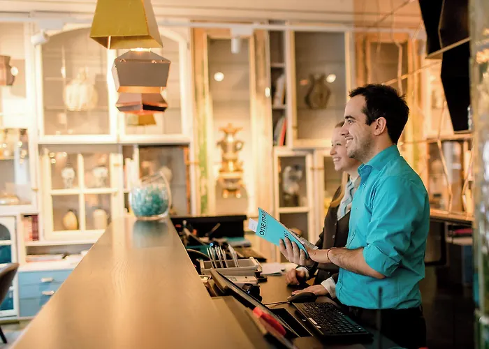 One Amsterdam-waterlooplein 3* Amsterdam