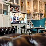 One Amsterdam-waterlooplein 3*
