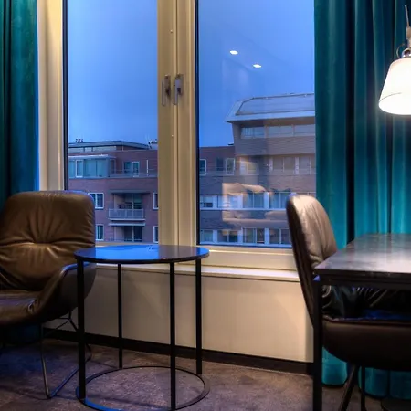 One Amsterdam-waterlooplein Otel 3*