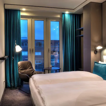 One Amsterdam-waterlooplein